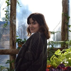Meet your Posher, Sierra